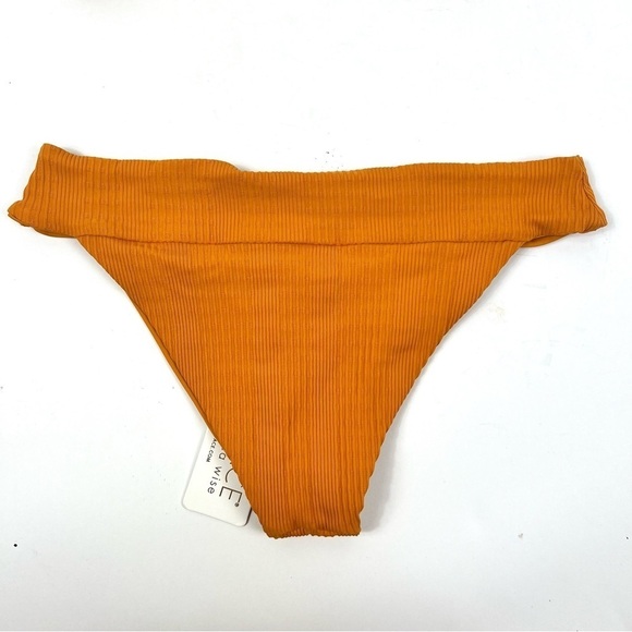 L Space Lee Lee Ribbed Bikini Top and bottom size S - Picture 6 of 10